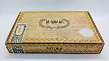 Load image into Gallery viewer, Miramar Astors Factory No. 7 Toronto & Ottawa Havana Cigar Box