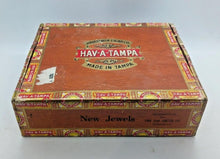 Load image into Gallery viewer, Hav-A-TAMPA New Jewels 15 cent Cigar Box Made in Tampa No. 174