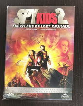 Load image into Gallery viewer, Spy Kids 2: The Island of Lost Dreams (DVD 2002)