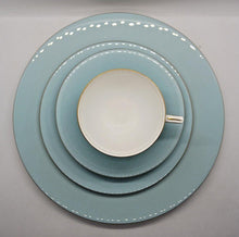 Load image into Gallery viewer, Minton Bone China Blue with Gold Leaves Trim Pattern 5 Piece Place Set x 4, 20pc