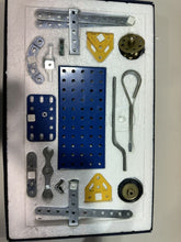 Load image into Gallery viewer, 1972 Meccano 100 Parts Sets
