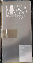 Load image into Gallery viewer, Mikasa Bone China Rosemead CAE 16 - 20 Pieces Service For 4