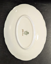 Load image into Gallery viewer, 1970s Aynsley Golden Crocus Gravy Boat & Stand