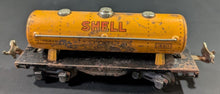 Load image into Gallery viewer, Lionel Prewar Shell Tank Car #1680