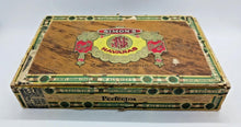 Load image into Gallery viewer, Simon's Havanas Perfectos Size Cigar Box by H. Simon & Sons Limited, Montreal