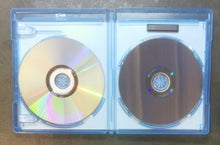 Load image into Gallery viewer, Predators (Blu-ray + DVD, 2010, 2-Disc Set, Canadian; Includes Digital Copy)