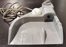 Load image into Gallery viewer, Vintage Oscar Junior Putting Partner With Golf Ball