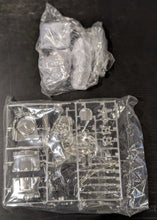 Load image into Gallery viewer, Testors Lincoln Mint Ultra Metal Series Harley Davidson TwinCam 88 1/4 Scale NIB