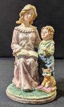 Load image into Gallery viewer, Dollhouse Miniature Mother and Son Figurine