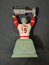 Load image into Gallery viewer, 2003-04 NHL Hockey Portraits Stanley Cup Champions Mini Bust Steve Yzerman