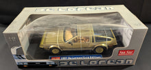 Load image into Gallery viewer, Sun Star 1981 Delorean Gold Edition Scale 1:18 Diecast Model