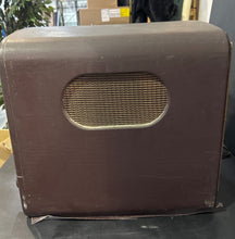 Load image into Gallery viewer, Vintage 1949 Raytheon M-1106 "Porthole" Style Television