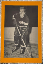 Load image into Gallery viewer, 1934 Bee Hive Group 1 Hector Kilrea Detroit Red Wings Hockey Photo Reprint