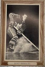 Load image into Gallery viewer, 1964-67 Bee Hive Group 3 Hockey Photo Card - Kent Douglas #160 Maple Leafs