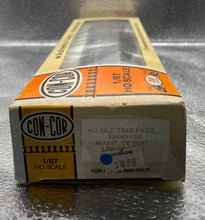 Load image into Gallery viewer, Con-Cor HO Scale 1/87 MOW Old Time Passenger Baggage Car X-119 No. 1895