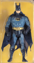 Load image into Gallery viewer, 1990 Kenner The Dark Knight Collection Wall Scaler Batman Action Figure 63130