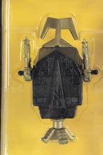 Load image into Gallery viewer, 1990 Kenner The Dark Knight Collection Wall Scaler Batman Action Figure 63130