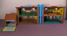 Load image into Gallery viewer, Vintage 1980s Fisher-Price Little People #952 House Lot w/ Figures & Accessories