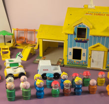 Load image into Gallery viewer, Vintage Fisher-Price Little People Play Family House #952 Lot w/ Furniture
