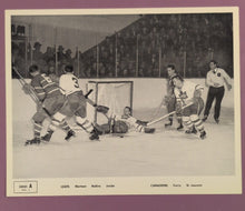 Load image into Gallery viewer, 1952-53 Quaker Oats Series A No. 3 Hockey Photo Leafs vs Canadiens