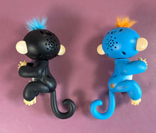 Load image into Gallery viewer, WowWee Fingerlings Interactive Baby Monkeys Lot of 2 - Finn (Black) & Boris