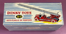 Load image into Gallery viewer, Vintage Dinky Toys 32D Auto-Échelle de Pompiers Empty Box Meccano France