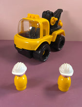 Load image into Gallery viewer, Vintage Fisher-Price Little People Yellow Tow Truck & 2 Construction Figures