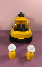 Load image into Gallery viewer, Vintage Fisher-Price Little People Yellow Tow Truck & 2 Construction Figures