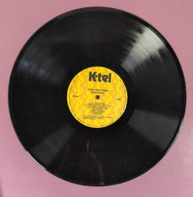 Load image into Gallery viewer, Elvis Presley - Love Songs 20 Original Songs Vinyl LP (K-Tel NC 524, 1980)