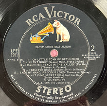 Load image into Gallery viewer, Elvis Presley - Elvis' Christmas Album Vinyl LP (1964, LPE-1951, Stereo)