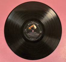 Load image into Gallery viewer, Elvis Presley - Elvis' Golden Records Vol. 3 - 1963 RCA Victor LP (LPM-2765)