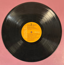 Load image into Gallery viewer, Elvis Presley - How Great Thou Art Vinyl LP Record (LSP-3758, Stereo, 1967)