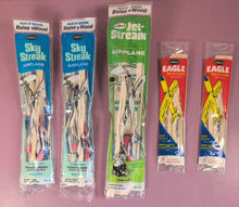 Load image into Gallery viewer, Lot of 5 Guillow's Balsa Wood Toy Airplanes - Sky Streak, Jet-Stream, Eagle