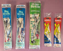 Load image into Gallery viewer, Lot of 5 Guillow's Balsa Wood Model Airplanes Sky Streak Jet-Stream Eagle