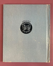 Load image into Gallery viewer, Vintage 1976 Yogi Bear and the Baby Skunk Deluxe Wonder Book Hanna-Barbera