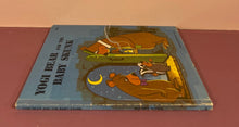 Load image into Gallery viewer, Vintage 1976 Yogi Bear and the Baby Skunk Deluxe Wonder Book Hanna-Barbera