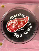Load image into Gallery viewer, Autographed Brett Hull Detroit Red Wings Card & Official Puck Display Case