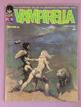Load image into Gallery viewer, Vampirella #5 (1970 Warren) Frank Frazetta Cover Art Bronze Age Comic Magazine