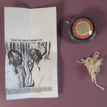 Load image into Gallery viewer, Vintage 1940s Roy Rogers and Trigger Roundup King Yo-Yo All-Western Plastics