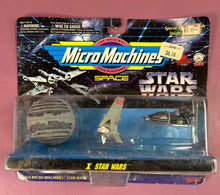 Load image into Gallery viewer, 1995 Galoob Micro Machines Star Wars Collection X - Death Star II, Skyhopper
