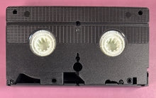 Load image into Gallery viewer, Payback VHS Tape (1999) Mel Gibson, Gregg Henry, Maria Bello