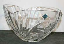 Load image into Gallery viewer, Bohemia Crystal Bowl – Poppy Shape – In Original Box