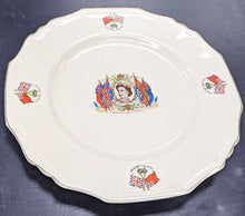 Load image into Gallery viewer, Alfred Meakin - England - Queen Elizabeth II Coronation Plate