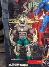 Load image into Gallery viewer, SUPERMAN vs. DOOMSDAY Collector Set - Figurines & Graphic Novel - NIB