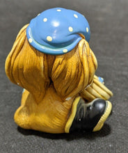 Load image into Gallery viewer, PENDELFIN Hand Painted Stonecraft Bunny / Rabbit Figurine with Mandolin As Is