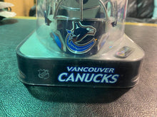 Load image into Gallery viewer, NHL Vancouver Canucks Sport Memorabilia Helmet Y24797071