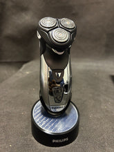 Load image into Gallery viewer, Philips Smart Touch XL LIMITED EDITION Williams F1 VIP SET vintage