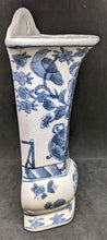 Load image into Gallery viewer, Vintage Blue Transfer Ceramic Wall Hanging Vase