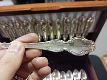 Load image into Gallery viewer, Reed & Barton English Crown Cutlery 60 pc Set