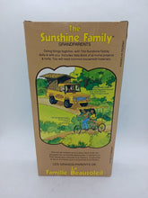 Load image into Gallery viewer, 1975 The Sunshine Family Grandparents Doll Set Mattel Vintage No. 9112